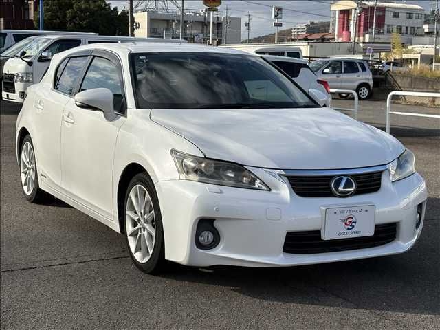 TOYOTA LEXUS CT200h 2012