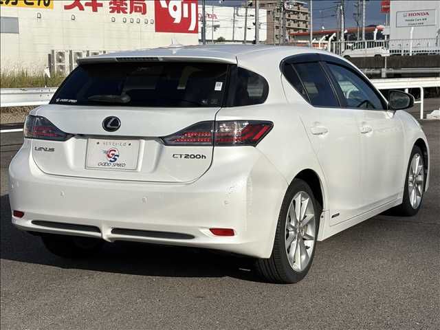 TOYOTA LEXUS CT200h 2012