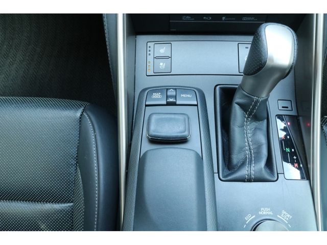 TOYOTA LEXUS IS250 2015