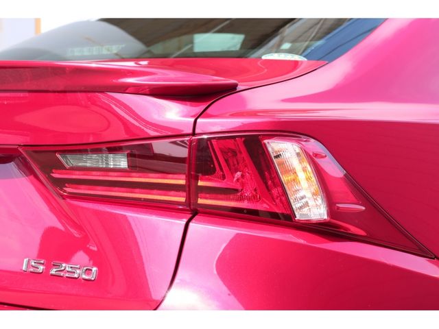 TOYOTA LEXUS IS250 2015