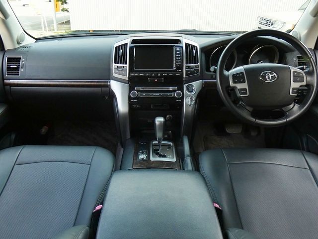 TOYOTA LANDCRUISER wagon 2012