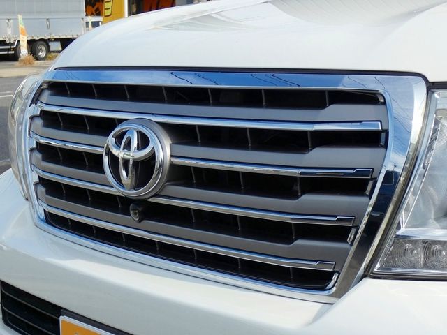 TOYOTA LANDCRUISER wagon 2012