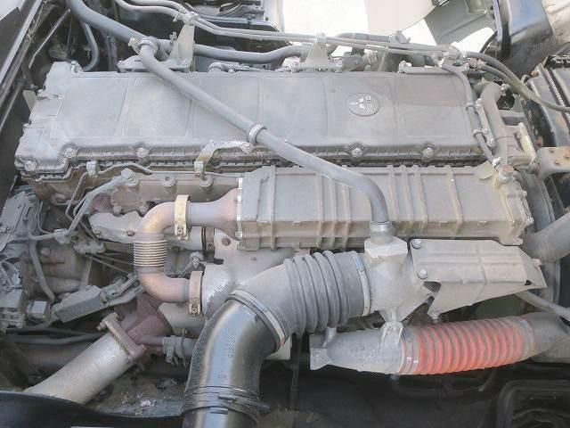 MITSUBISHI FUSOU SUPER GREAT 2011