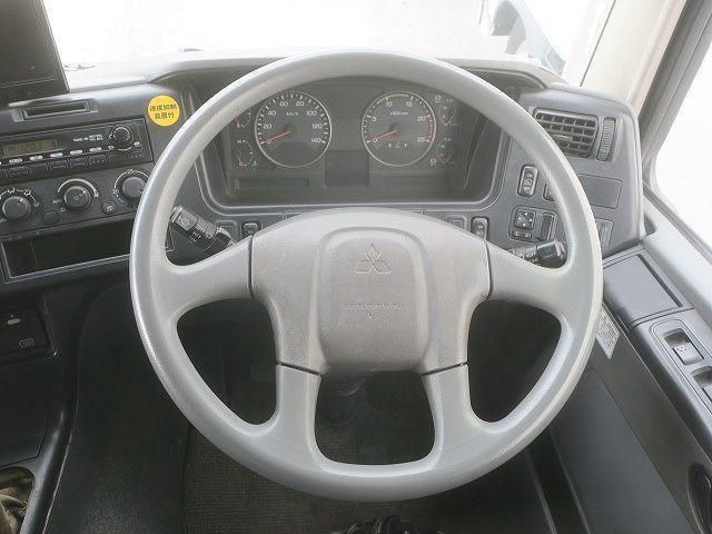 MITSUBISHI FUSOU SUPER GREAT 2011