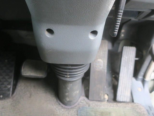 MITSUBISHI FUSOU SUPER GREAT 2011