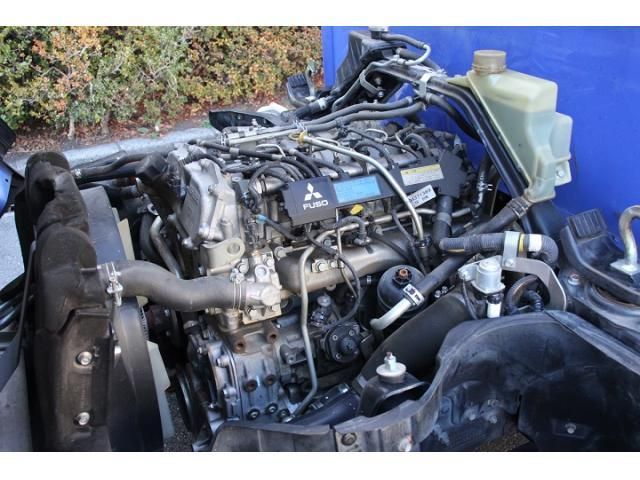 MITSUBISHI CANTER 2016