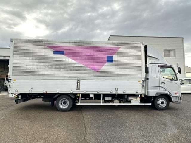 MITSUBISHI FUSOU FIGHTER 2013