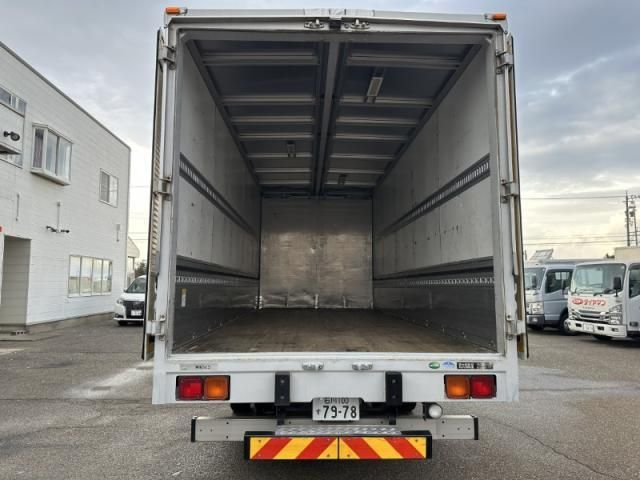 MITSUBISHI FUSOU FIGHTER 2013