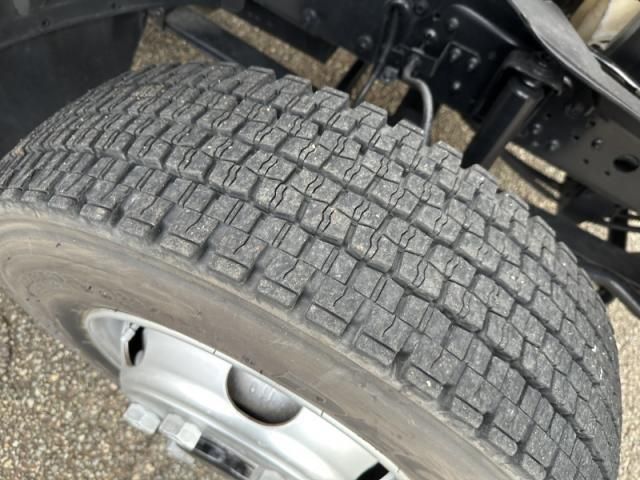 MITSUBISHI FUSOU FIGHTER 2013