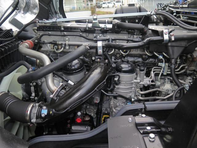 MITSUBISHI FUSOU SUPER GREAT 2025