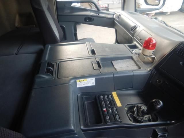 MITSUBISHI FUSOU SUPER GREAT 2008