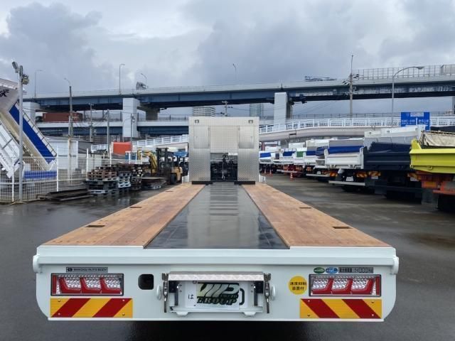 MITSUBISHI FUSOU SUPER GREAT 2025