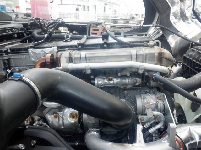 MITSUBISHI FUSOU SUPER GREAT 2025