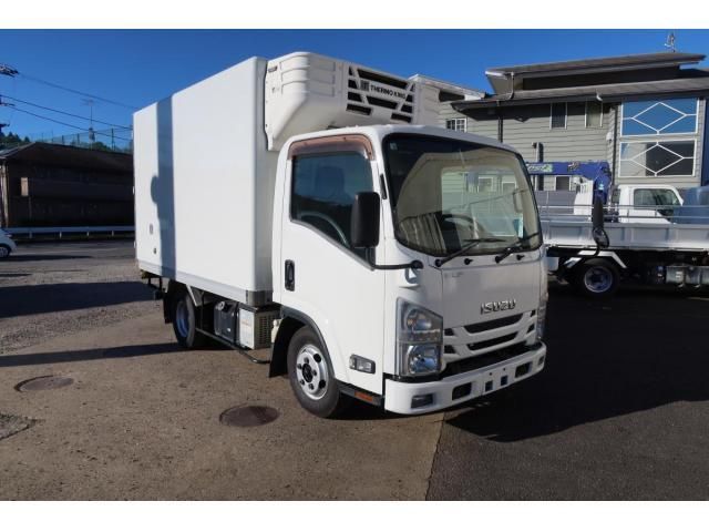 ISUZU ELF 2015