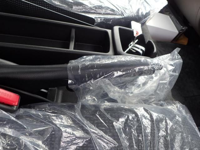 MITSUBISHI CANTER 2025