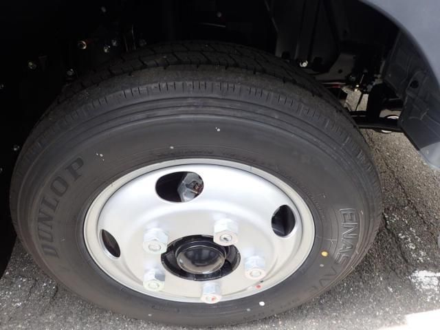 MITSUBISHI CANTER 2025