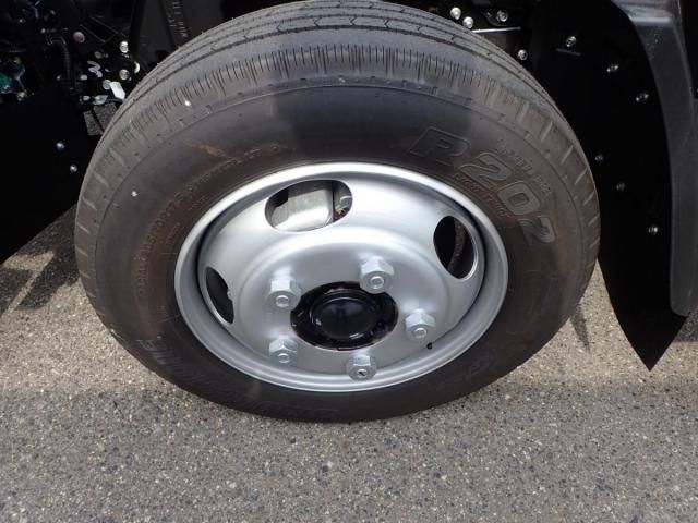 MITSUBISHI CANTER 2025