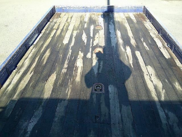 MITSUBISHI FUSOU FIGHTER 2011