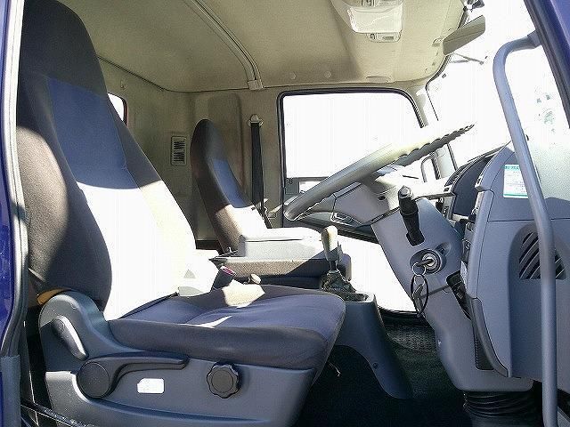 MITSUBISHI FUSOU FIGHTER 2011