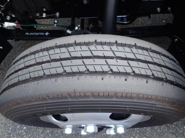 MITSUBISHI CANTER 2025