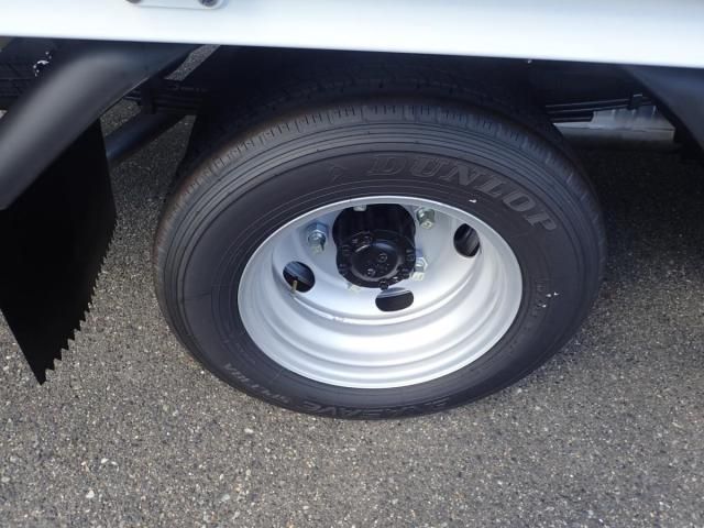 MITSUBISHI CANTER 2025