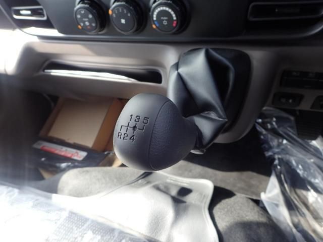 MITSUBISHI CANTER 2025