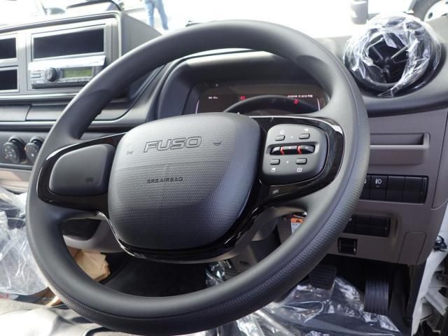 MITSUBISHI CANTER 2025