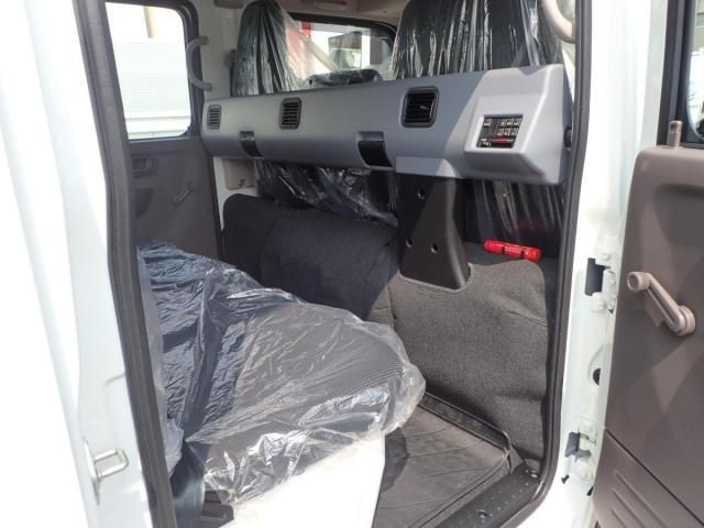 MITSUBISHI CANTER 2025