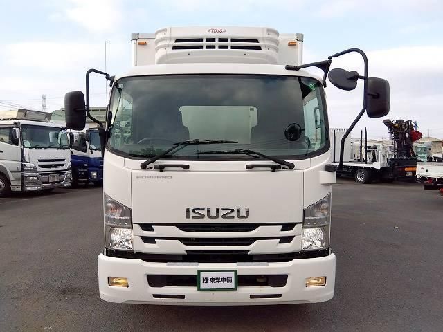 ISUZU FORWARD 2016