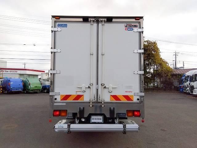 ISUZU FORWARD 2016