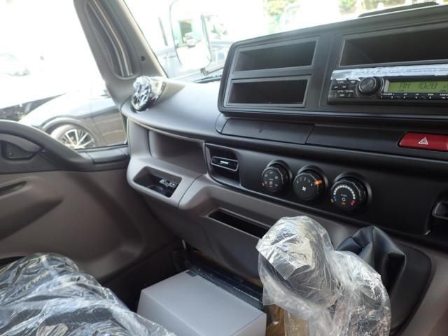 MITSUBISHI CANTER 2025