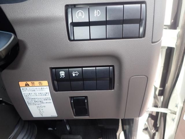 MITSUBISHI CANTER 2025