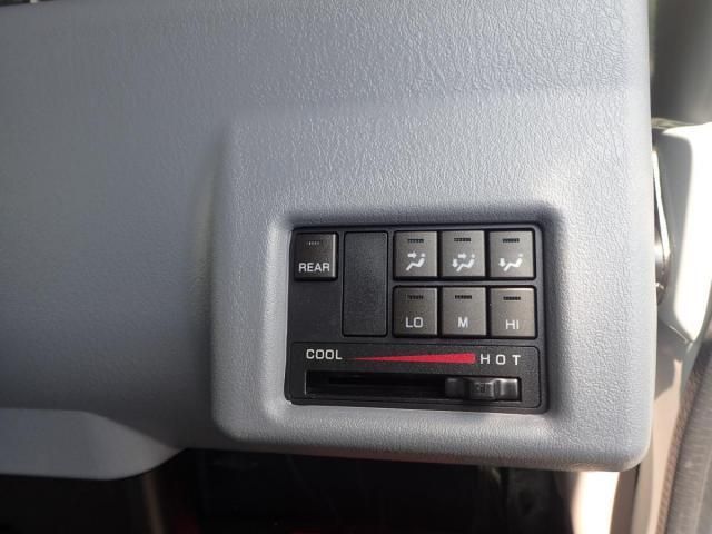 MITSUBISHI CANTER 2025