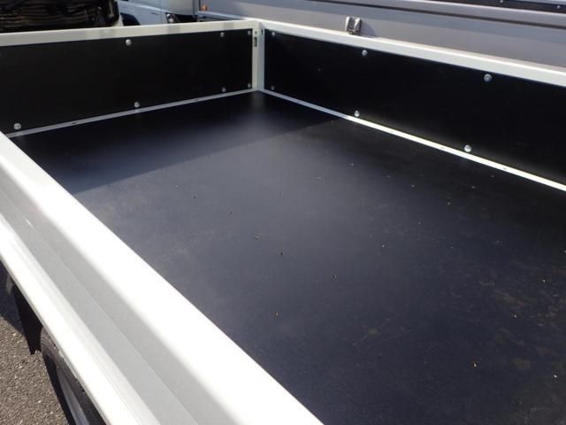 MITSUBISHI CANTER 2025