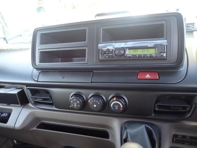 MITSUBISHI CANTER 2025