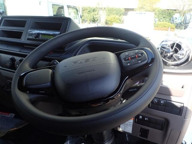 MITSUBISHI CANTER 2025