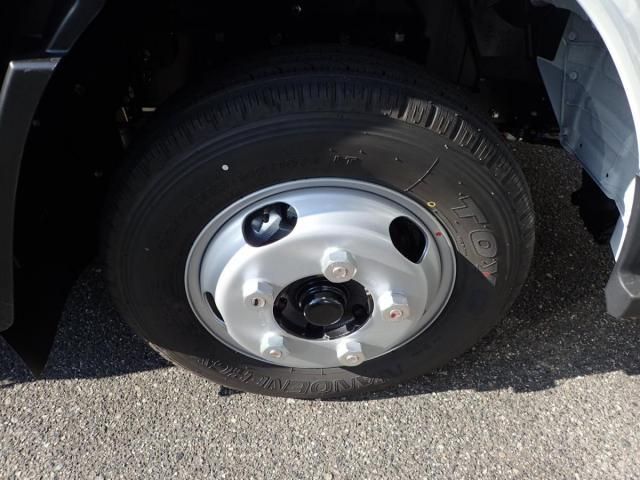 MITSUBISHI CANTER 2025