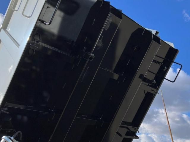 MITSUBISHI CANTER 2025