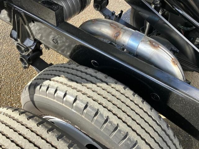 MITSUBISHI CANTER 2025