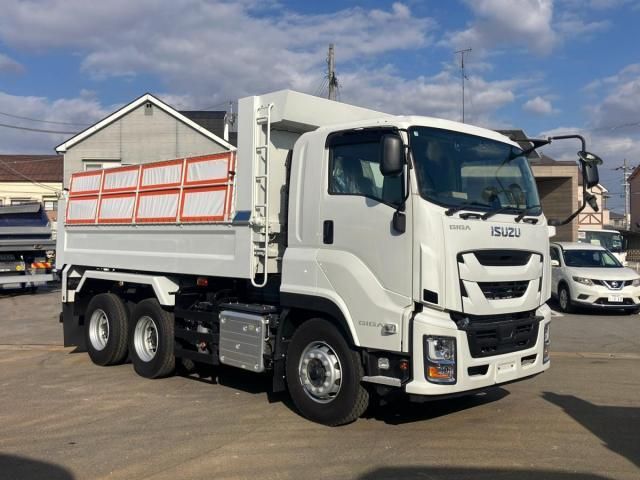 ISUZU GIGA 2023