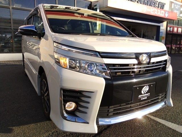 TOYOTA VOXY 2015