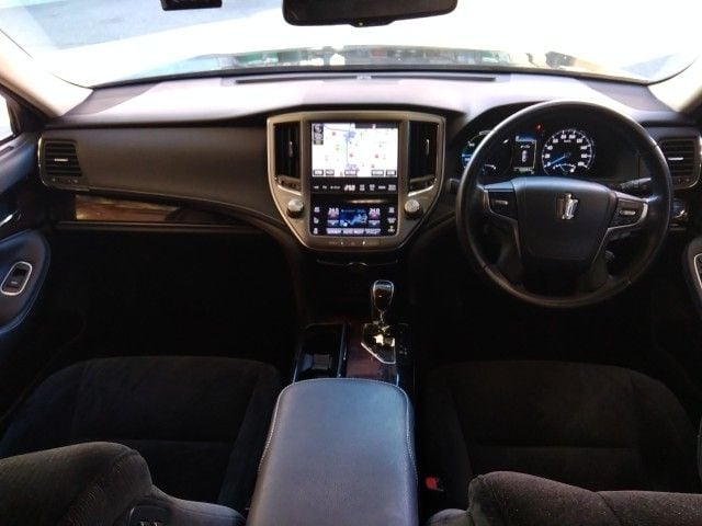 TOYOTA CROWN sedan hybrid 2017