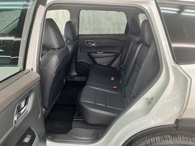 NISSAN X-TRAIL HYBRID 4WD 2024