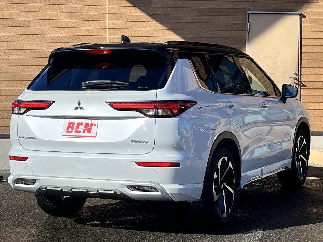 MITSUBISHI OUTLANDER PHEV 2022