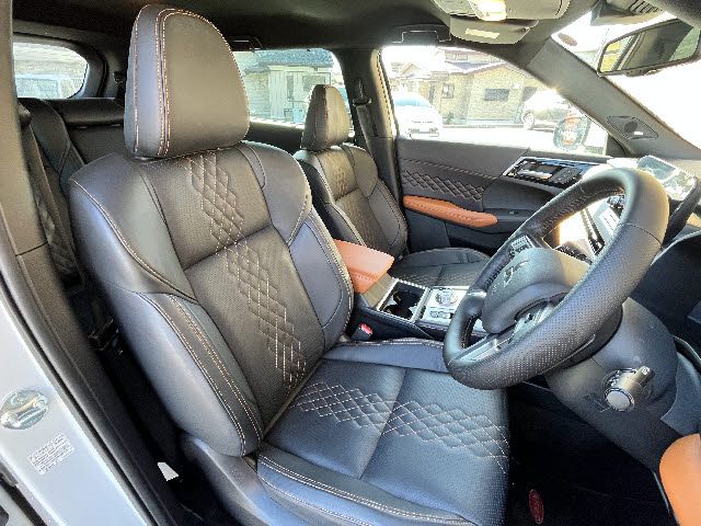 MITSUBISHI OUTLANDER PHEV 2022