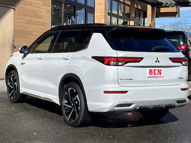 MITSUBISHI OUTLANDER PHEV 2022