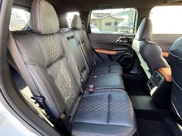 MITSUBISHI OUTLANDER PHEV 2022