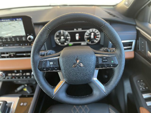 MITSUBISHI OUTLANDER PHEV 2022