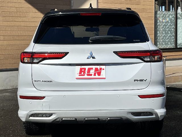 MITSUBISHI OUTLANDER PHEV 2022