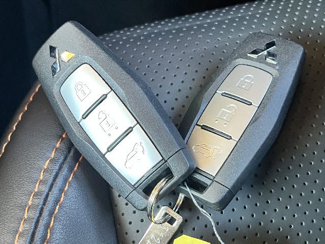 MITSUBISHI OUTLANDER PHEV 2022